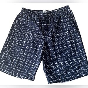GAP color Navy and White Checkered Shorts used once.